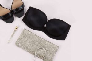 ما يجب أن تبحثي عنه في حمالة الصدر بدون رافعات