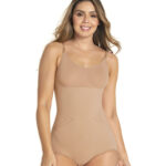 مشد بودي سوت مع حمالة من ماركة ليونيسا