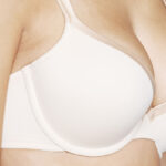 حمالة صدر كورين بوش اب من ماركة دومينيك